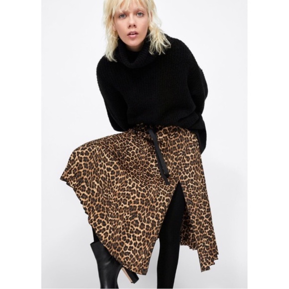 Brand new Zara Animal Print Midi Slit Skirt with Black Tie - Picture 8 of 9